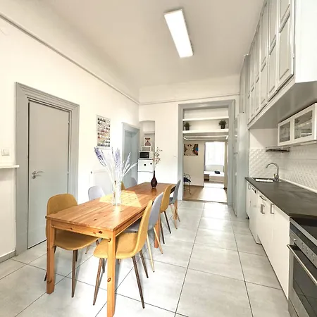 Come On Inn Apartment In The City Center 3 Br Budapest Exterior photo