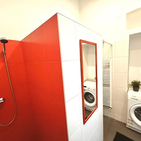 Come On Inn Apartment In The City Center 3 Br Budapest Exterior photo